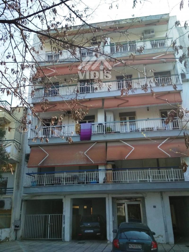 property-img